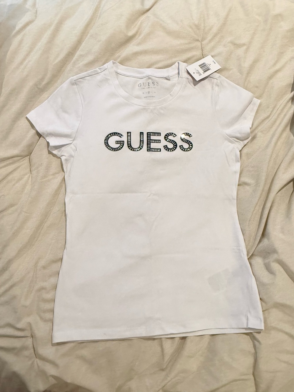NWT GUESS tee